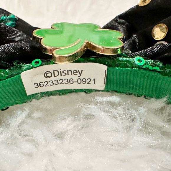 Disney St. Patrick’s Day Minnie Mouse Ears Sequin Shamrock Headband - Picture 3 of 3
